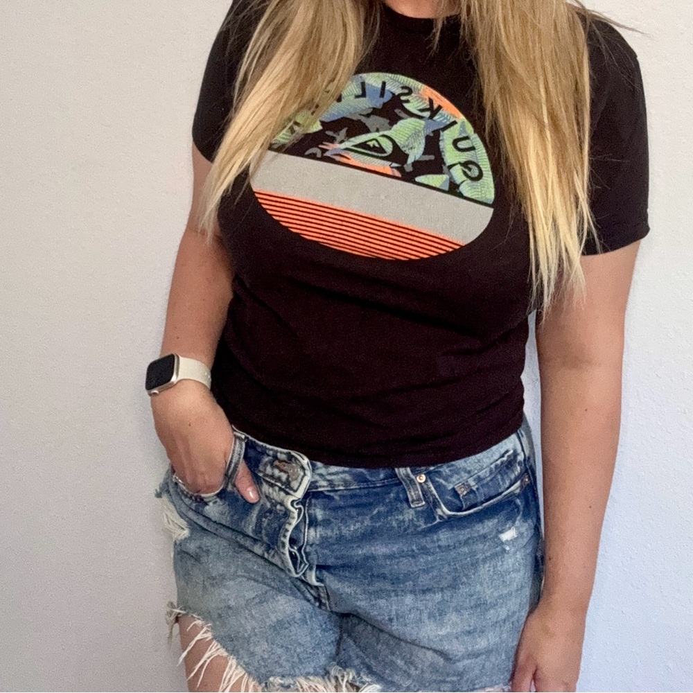 Quicksilver Graphic Short Sleeve Cropped Tee Black Medium
